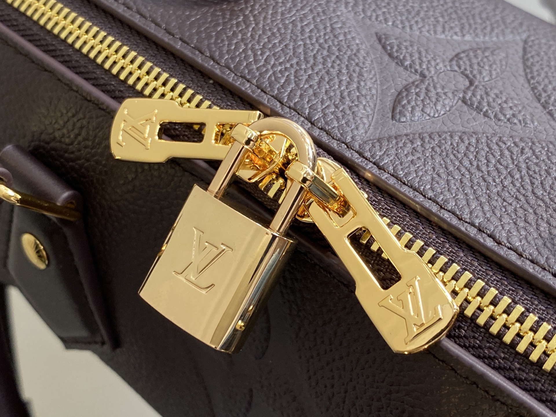 Louis Vuitton Speedy Bandoulière 25(15 x 11 x 25CM)