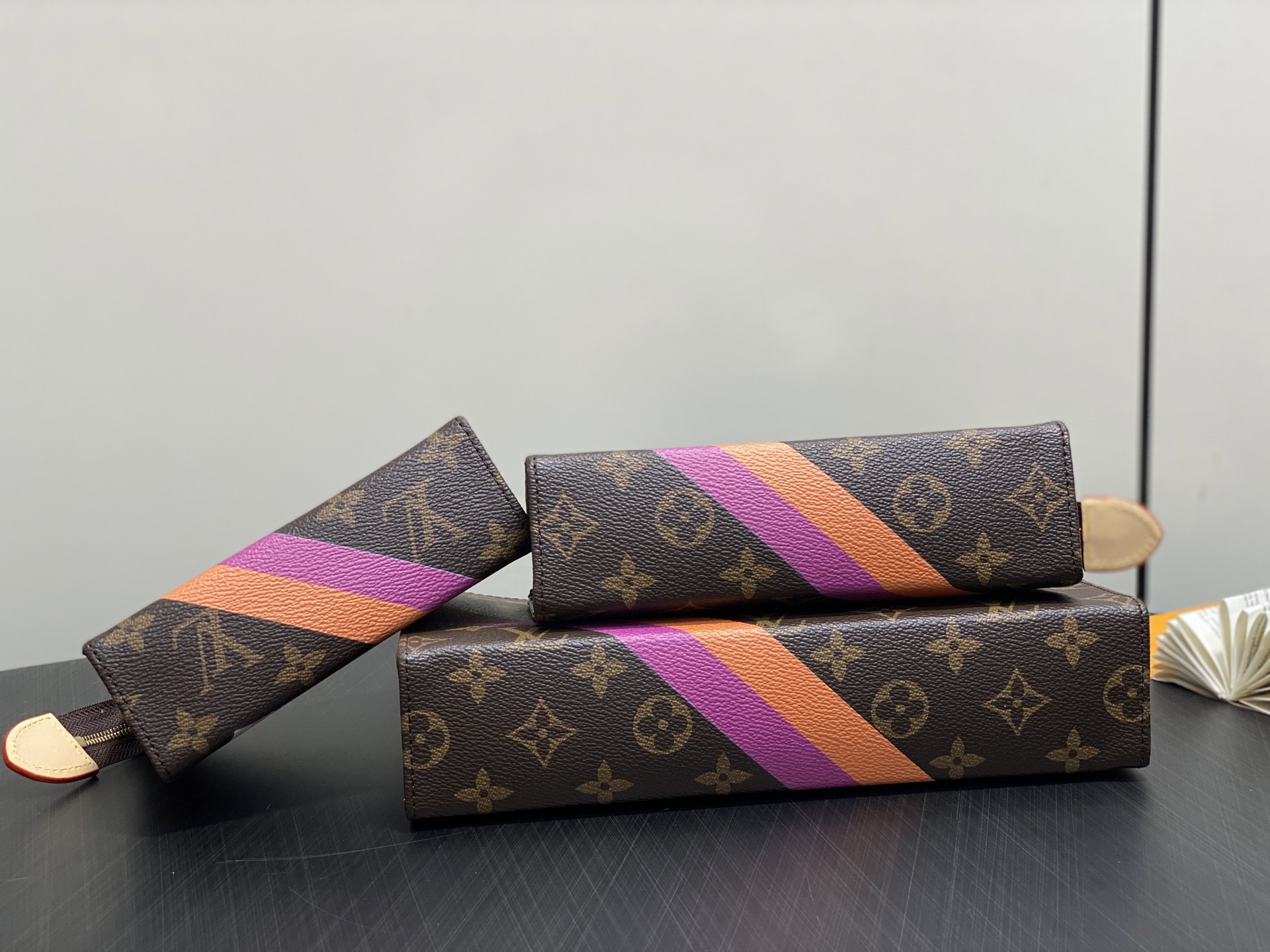 Louis Vuitton Trio Mon Monogram Pouch(20 x 5.5 x 25CM)