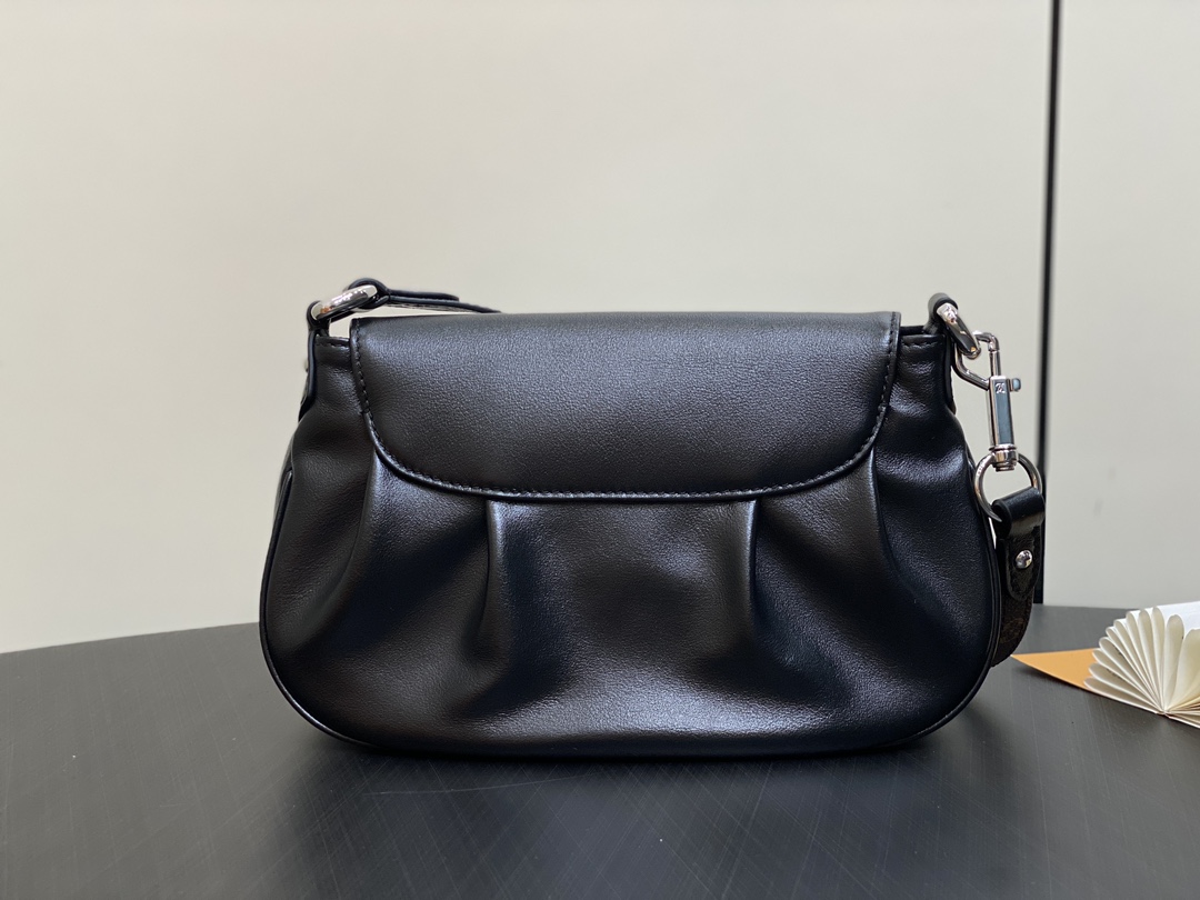 Louis Vuitton Sunset Vibe Bag(18 x 3 x 27CM)