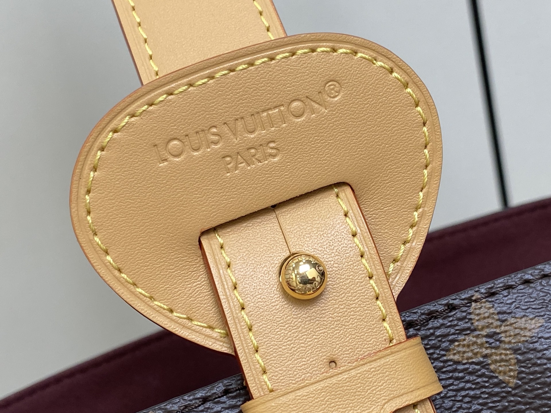 Louis Vuitton All In Bucket31 x 18 x 26CM)