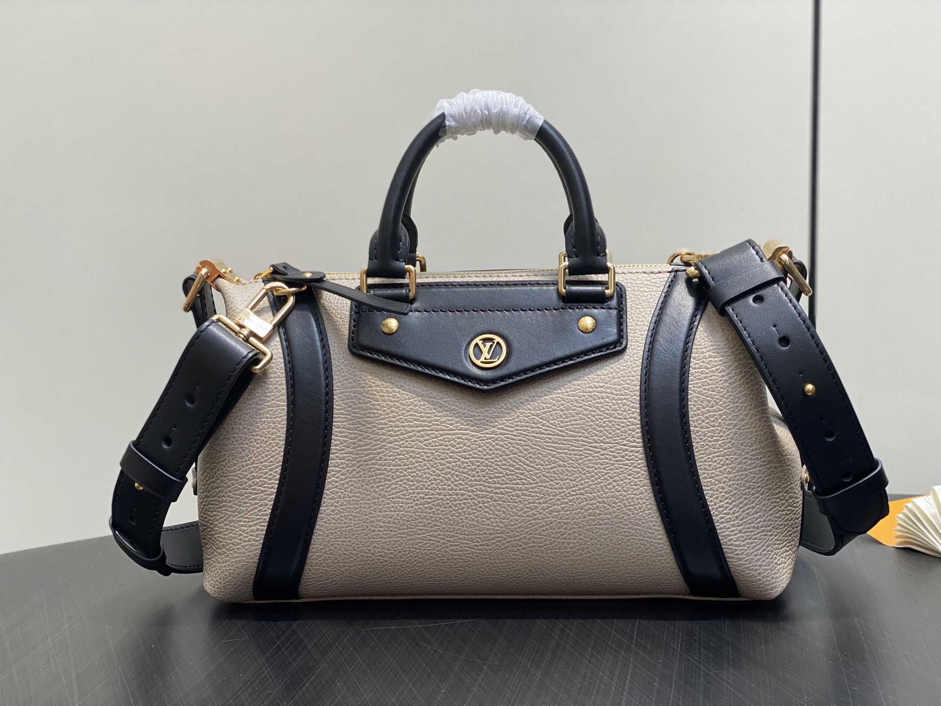 Louis Vuitton Biker Bag (30x12x12CM)