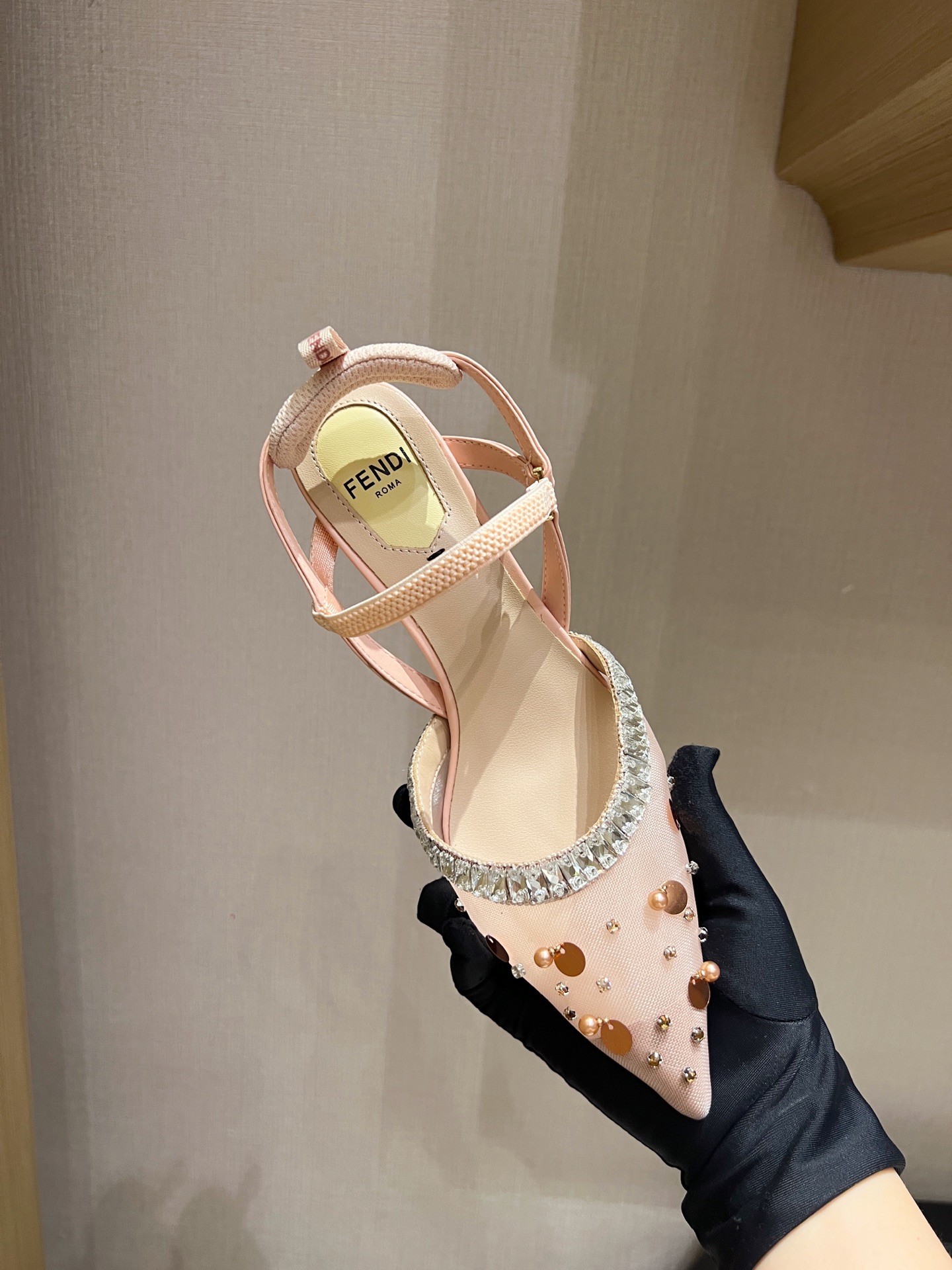 Fendi 2025ss Colibri Heel(EU35-41)