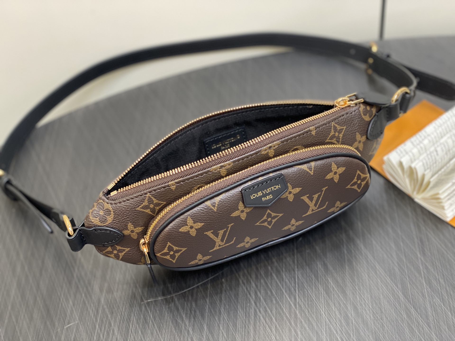 Louis Vuitton Keepit Waist Bag (12 x 6 x 29CM)