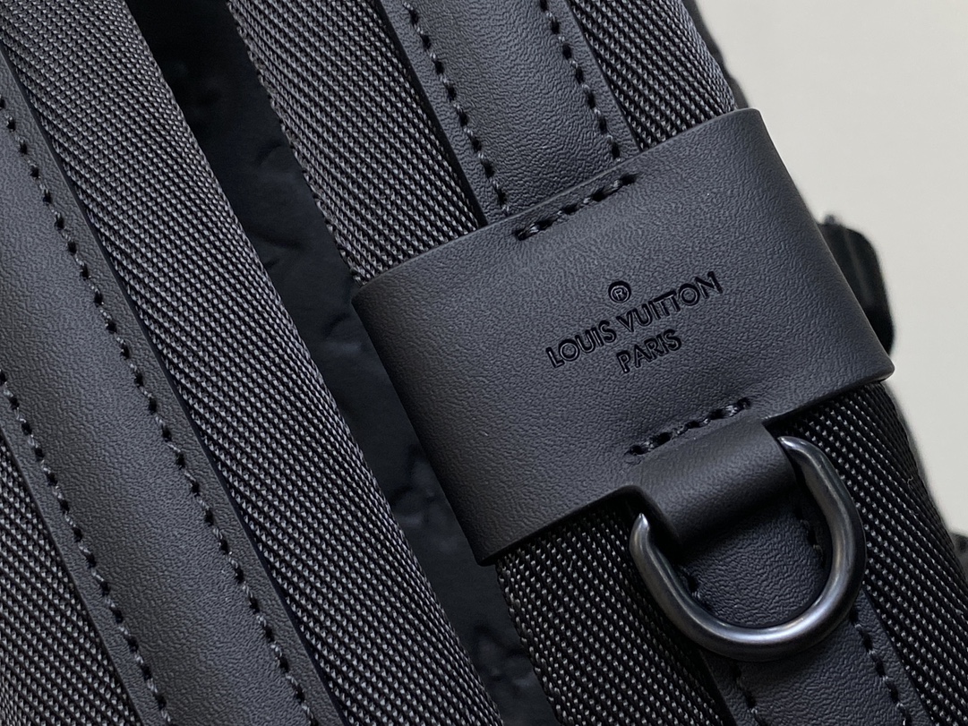 Louis Vuitton GetawayBackpack(29 x 50 x 15CM)