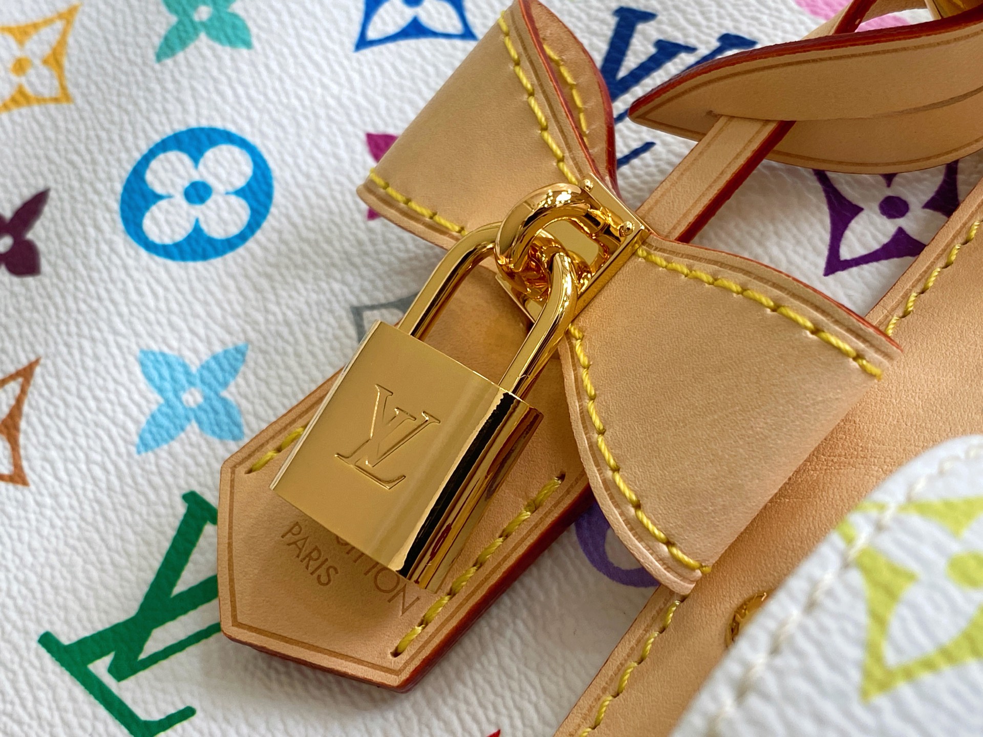 Louis Vuitton Keepall Bandoulière 45 (27 x 20 x 45CM)