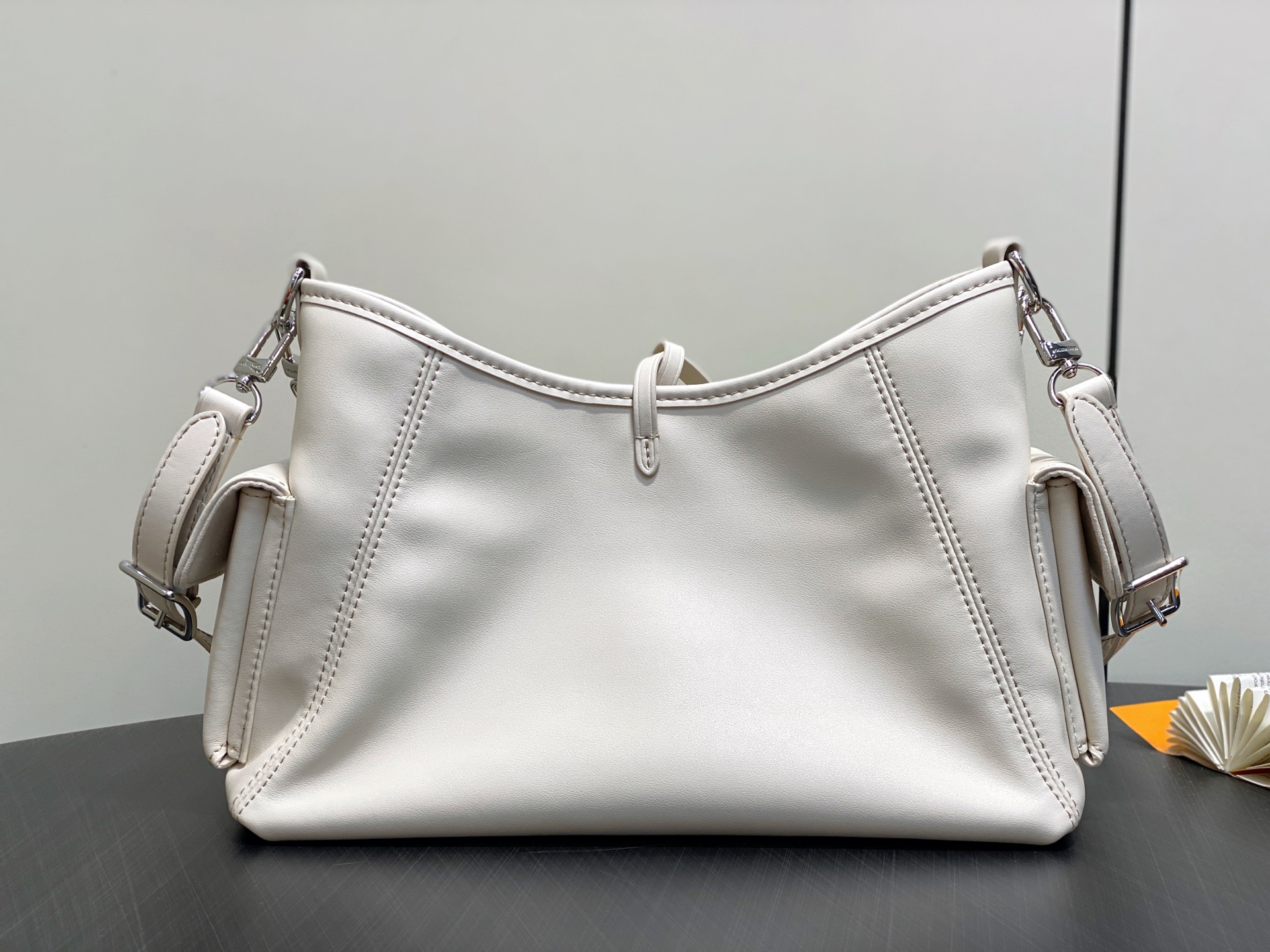 Louis Vuitton CarryAll Cargo Bag (33.5 x 23 x 15CM)