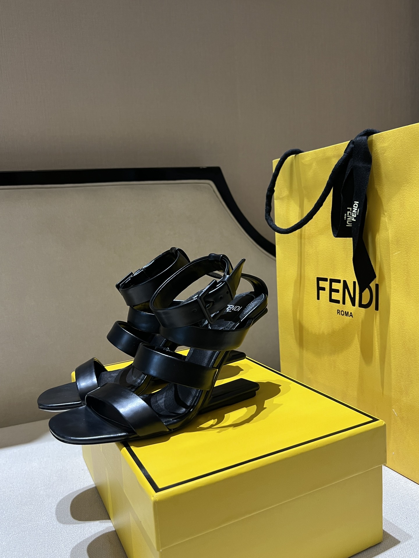 Fendi 2025ss Slides(EU35-41)