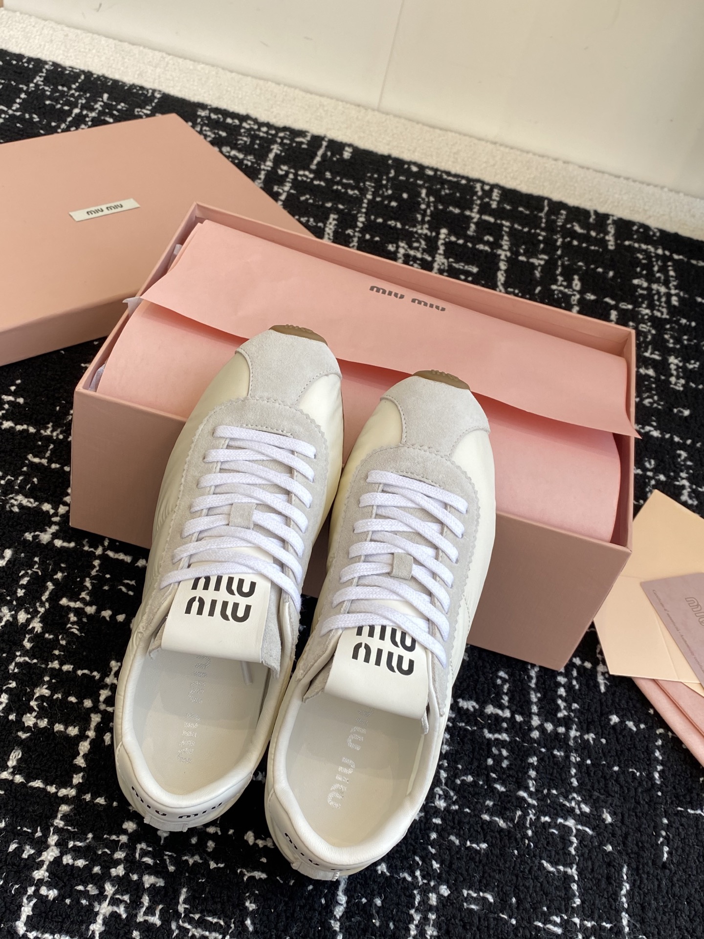 Miumiu Sneaker(EU35-41)