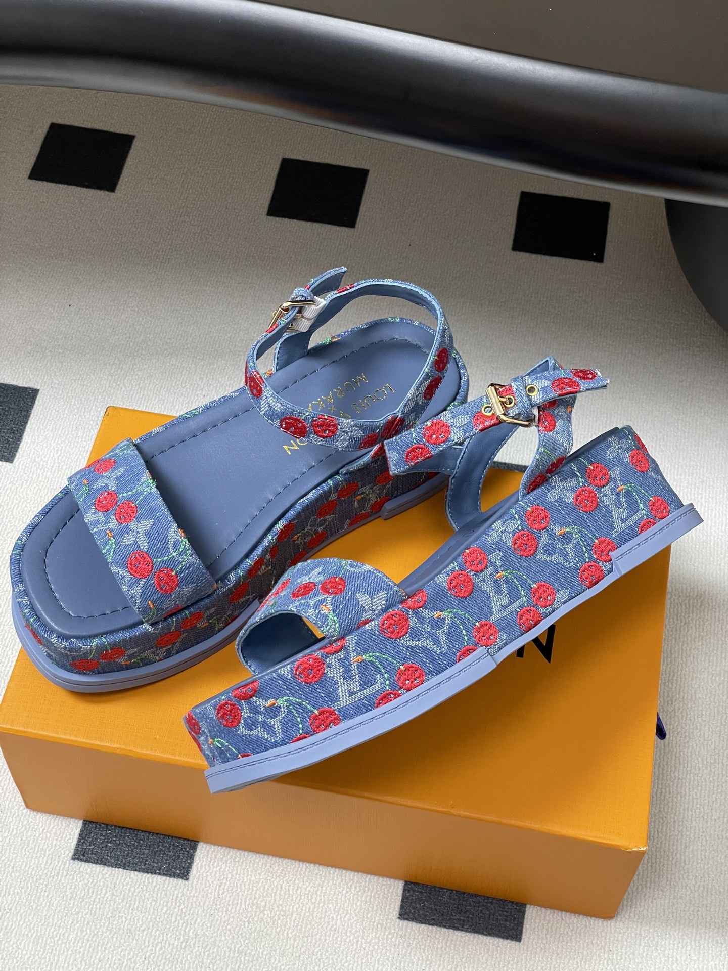 Louis Vuitton Maya Flatform Sandals(EU35-41)