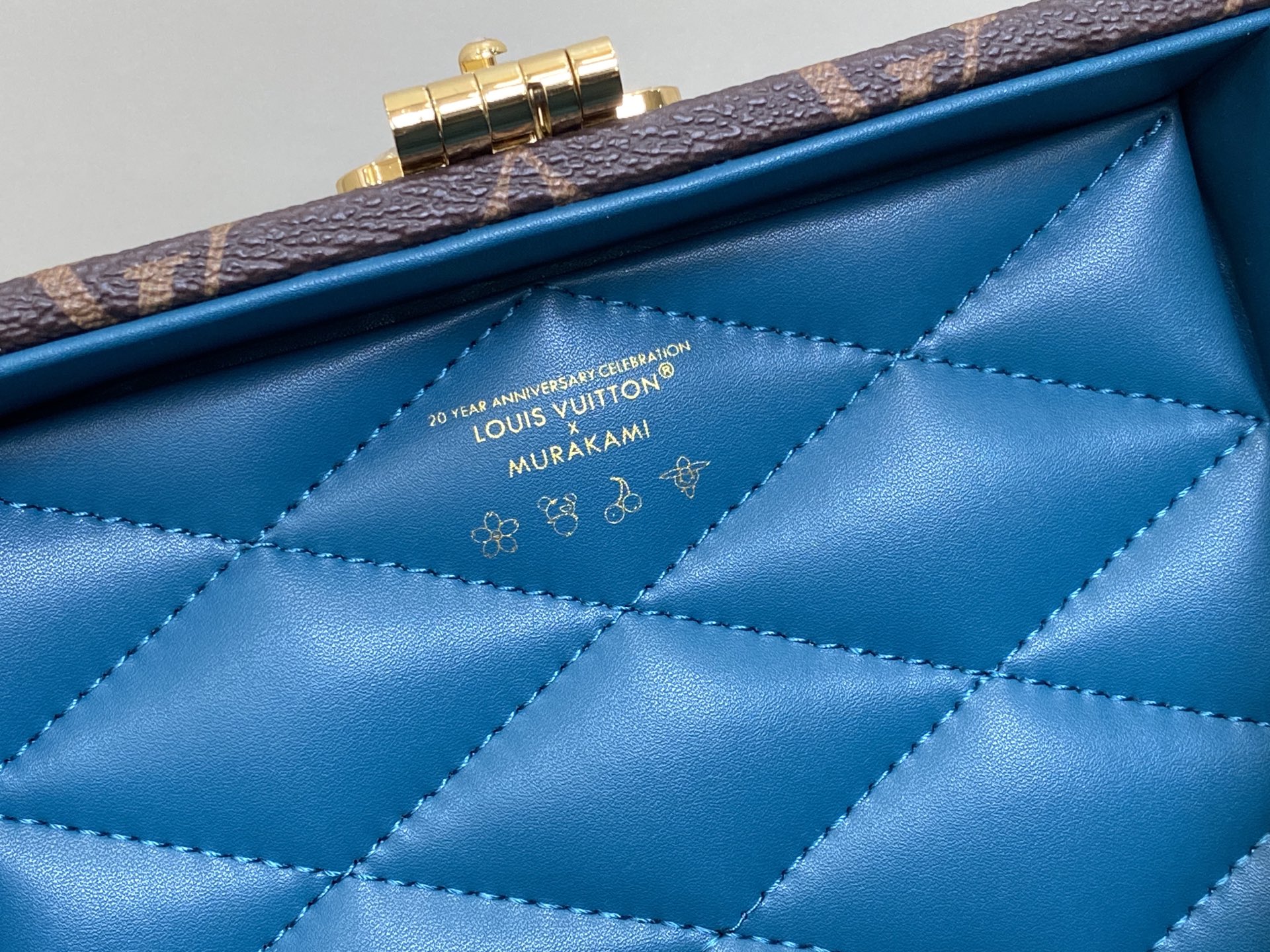 Louis Vuitton x TM Box Bag (17 x 17 x 8 CM)