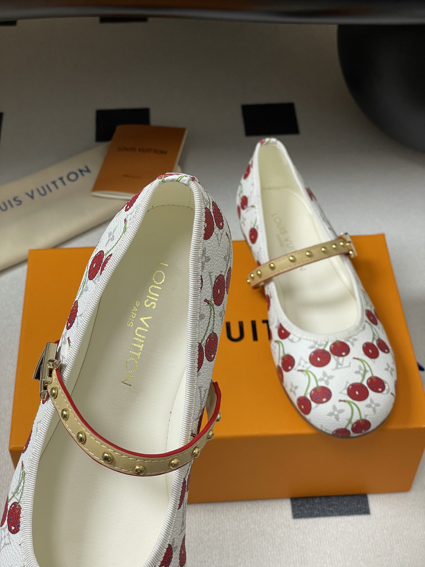 Louis Vuitton Mary Jane Shoes(EU35-41)