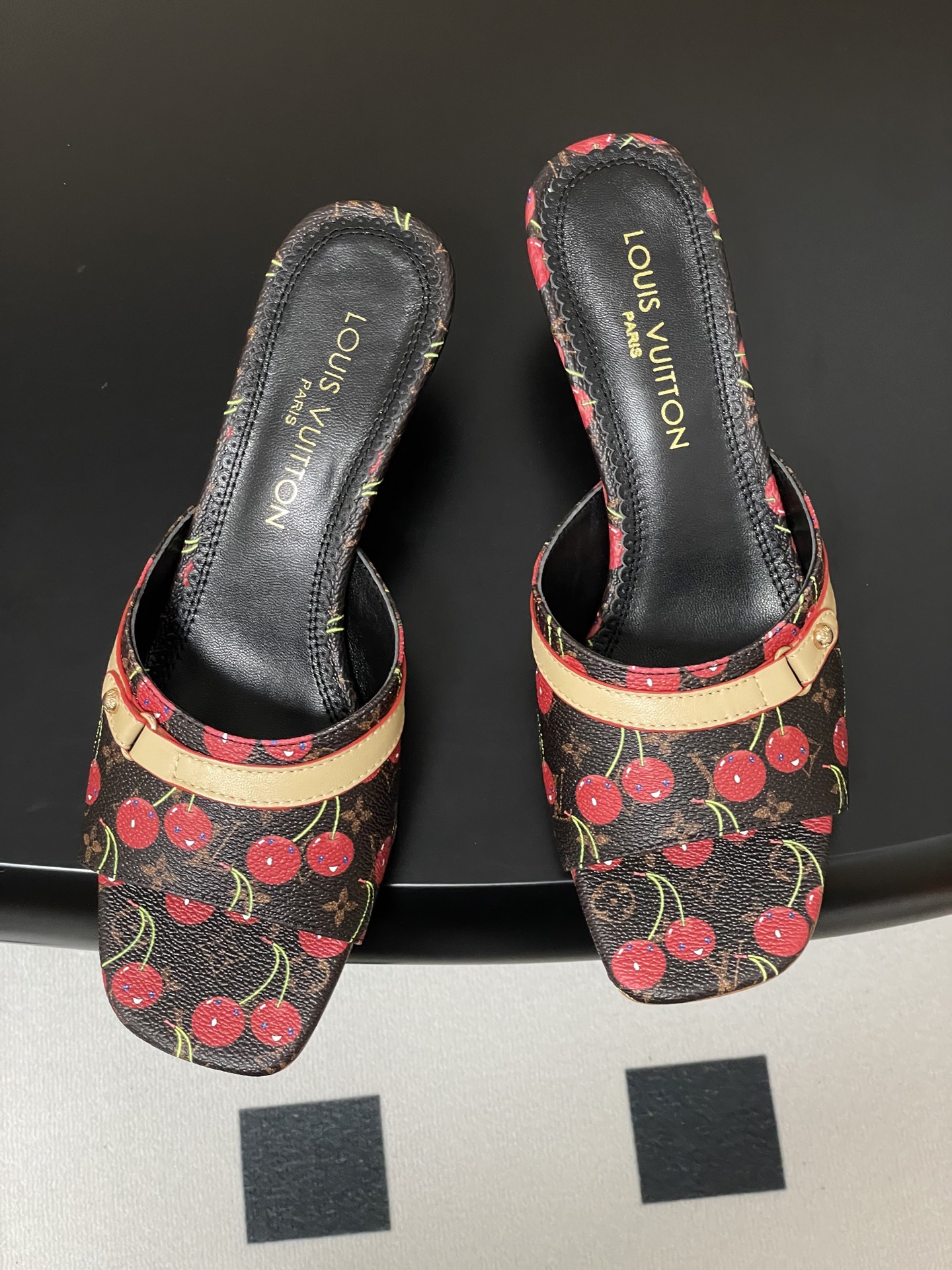 Louis Vuitton X TM Slides(EU35-41)