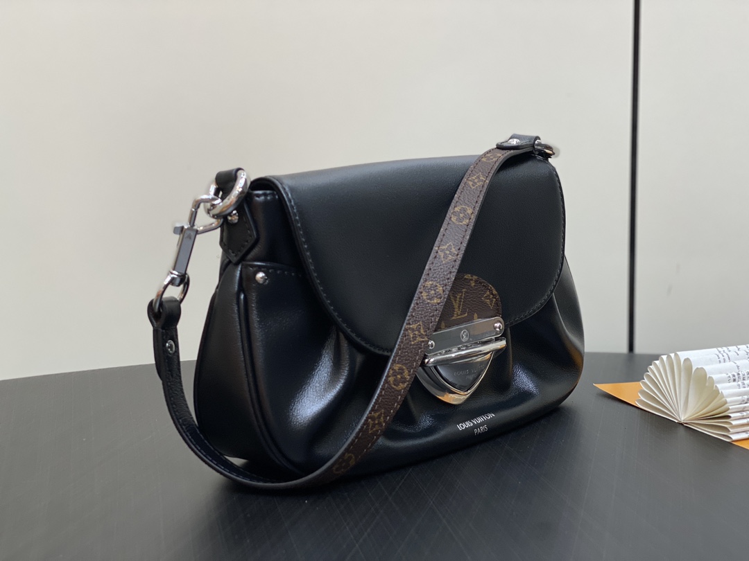 Louis Vuitton Sunset Vibe Bag(18 x 3 x 27CM)