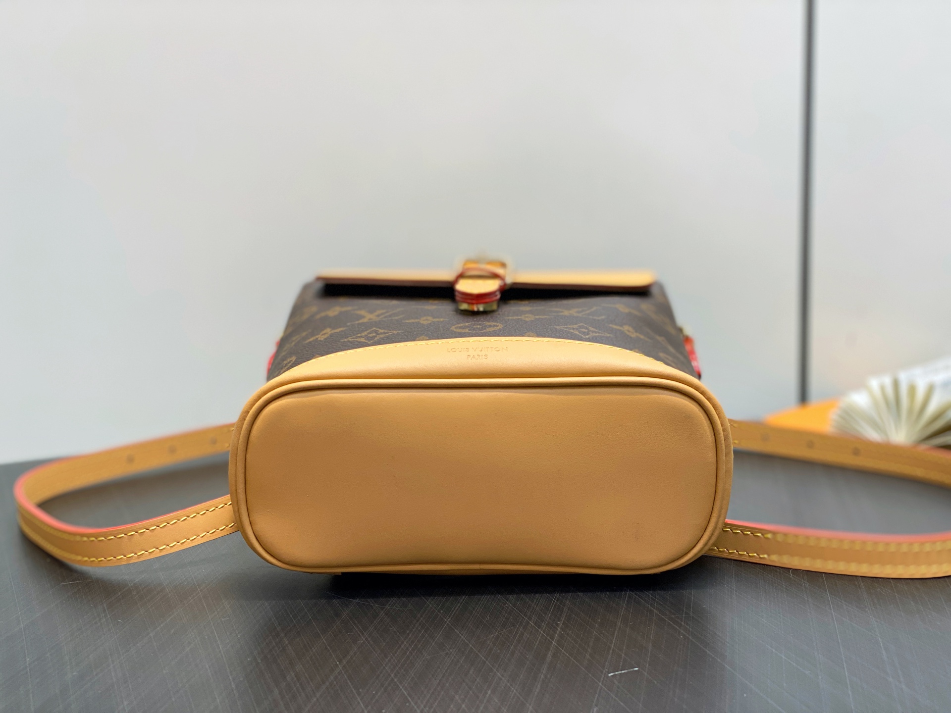 Louis Vuitton Soho Backpack(17 x 23 x 8CM)