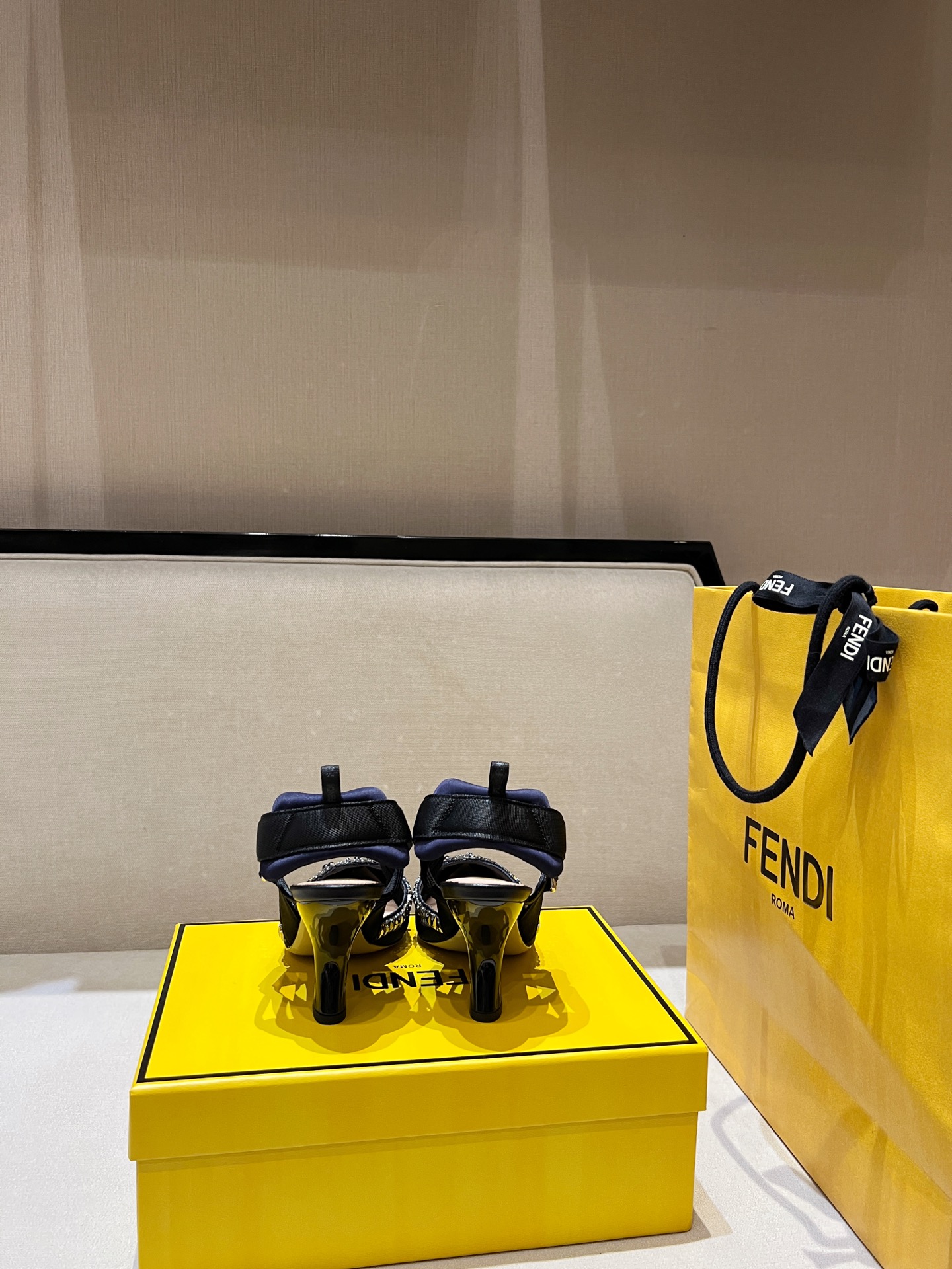 Fendi 2025ss Colibri Heel(EU35-41)