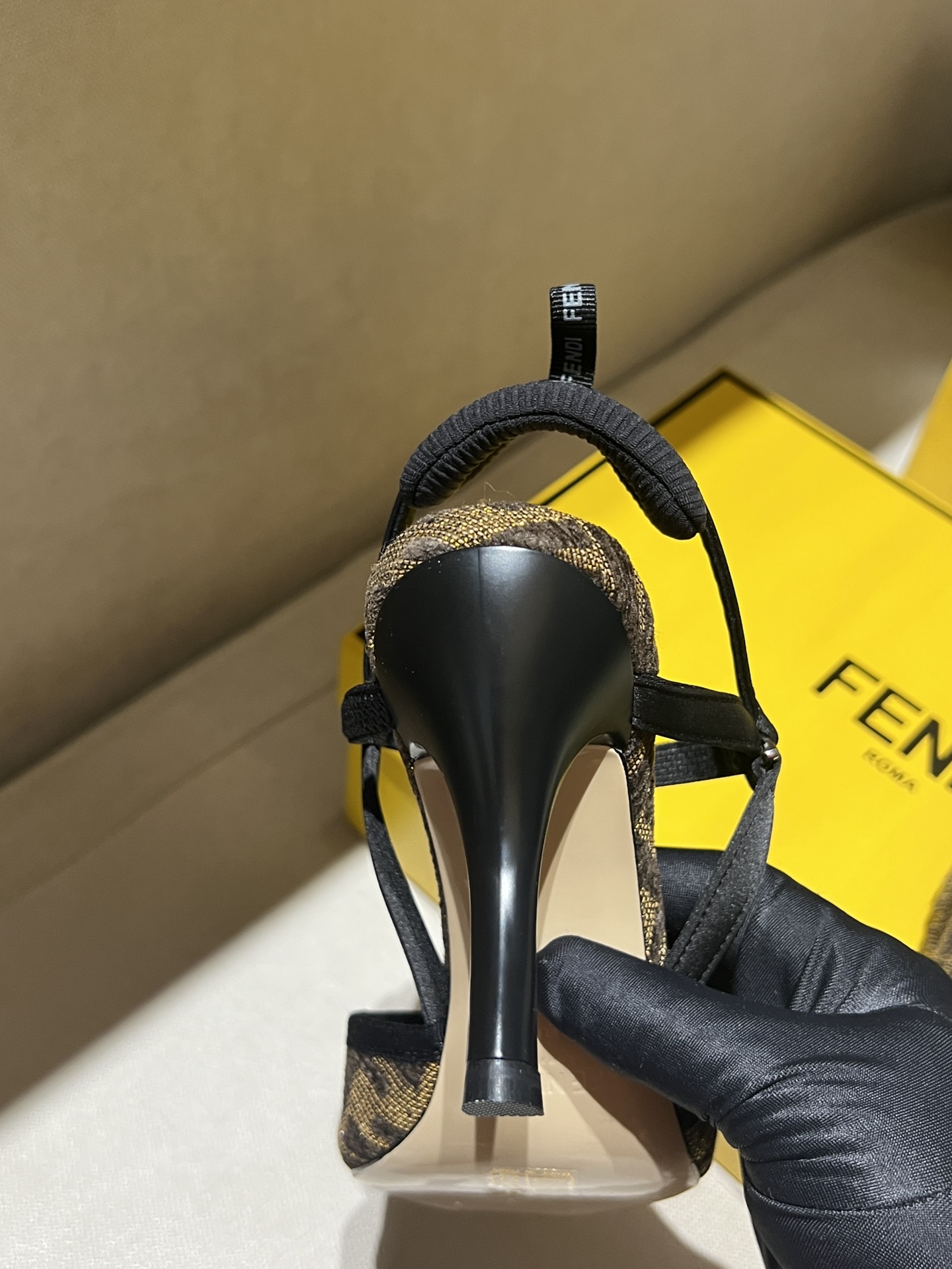 Fendi 2025ss Colibrì Lite Heel(EU35-41)