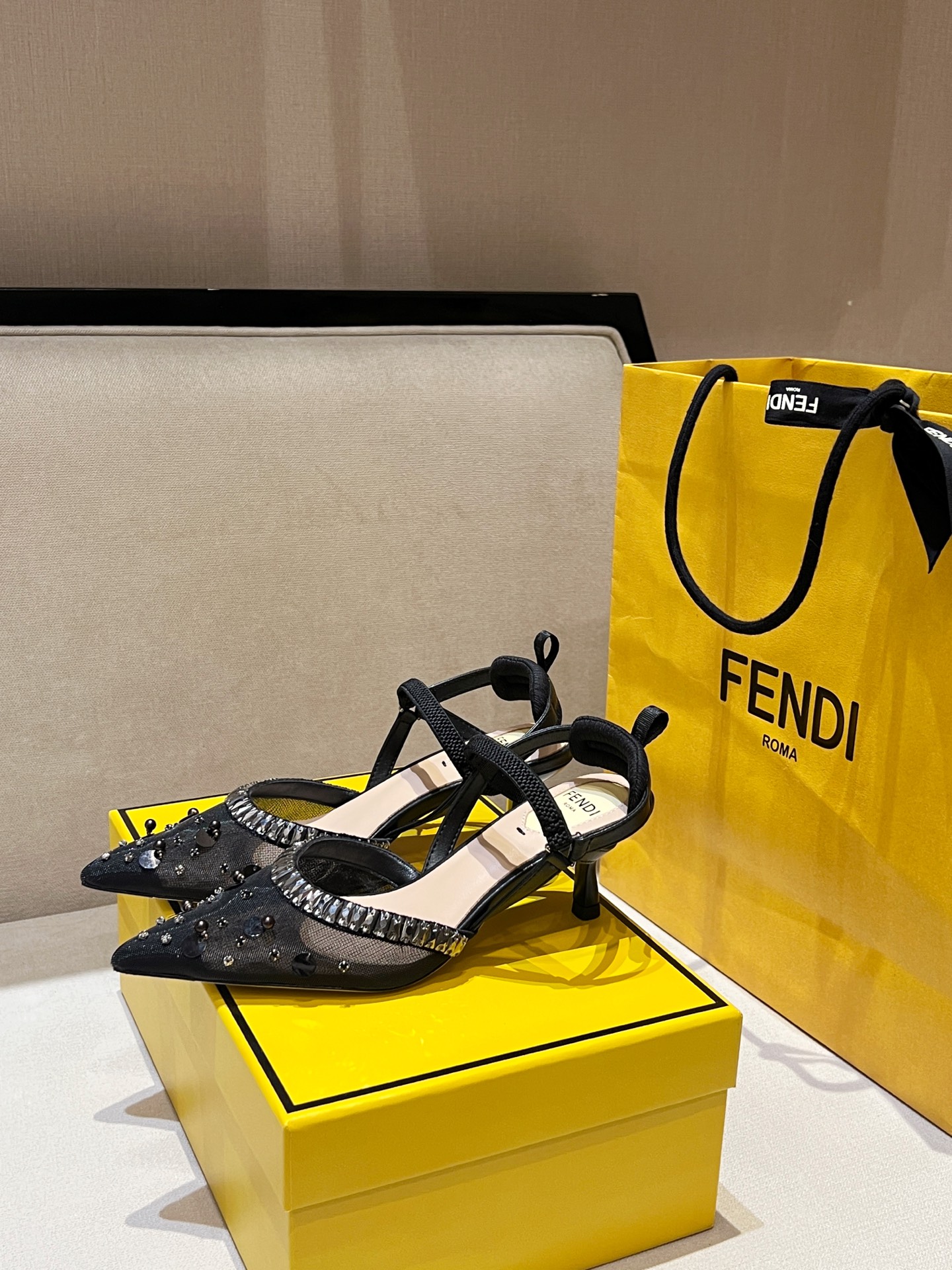 Fendi 2025ss Colibri Heel(EU35-41)