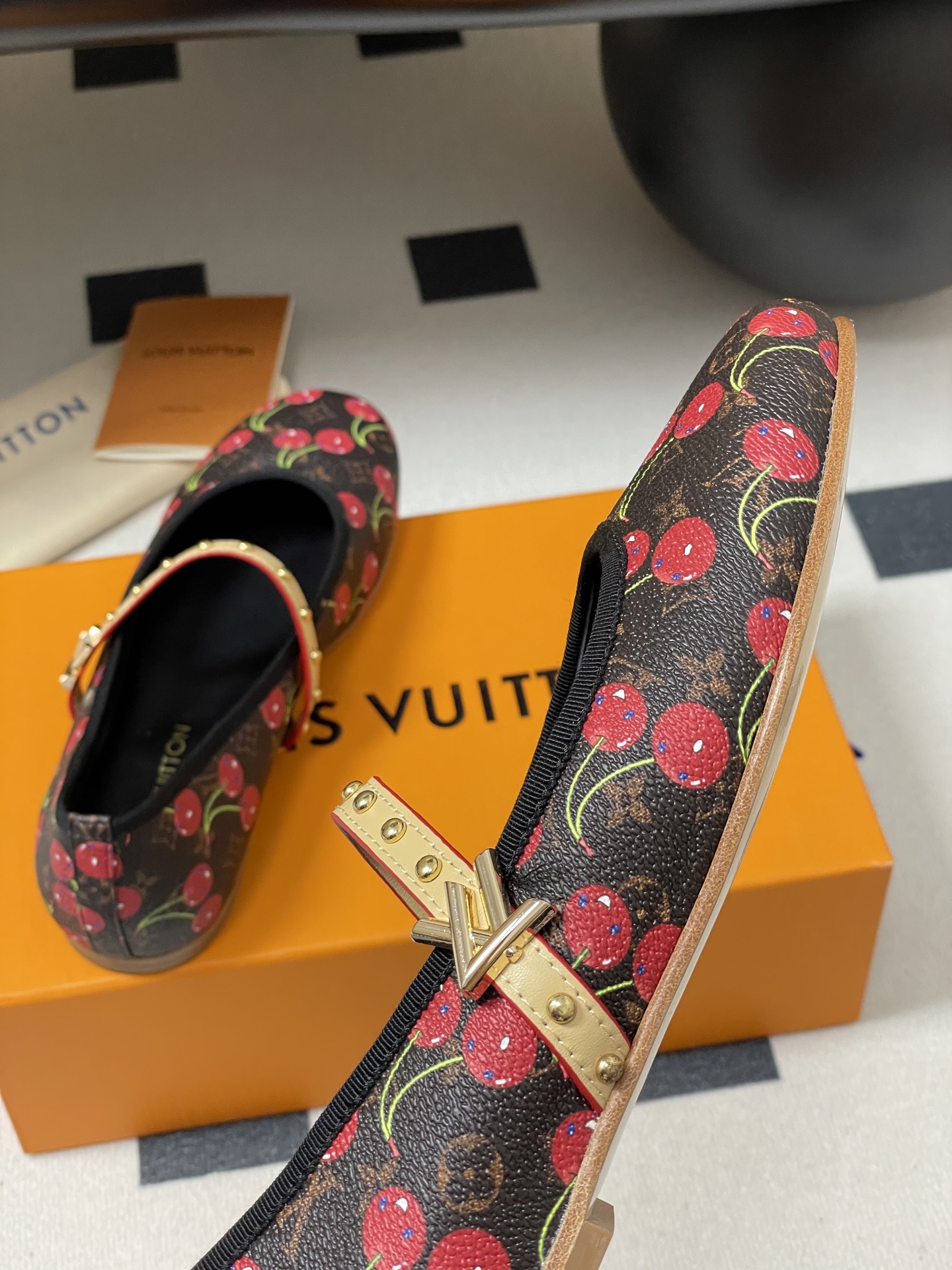 Louis Vuitton Mary Jane Shoes(EU35-41)