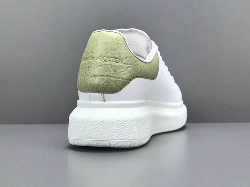 Alexander McQueen Sneaker