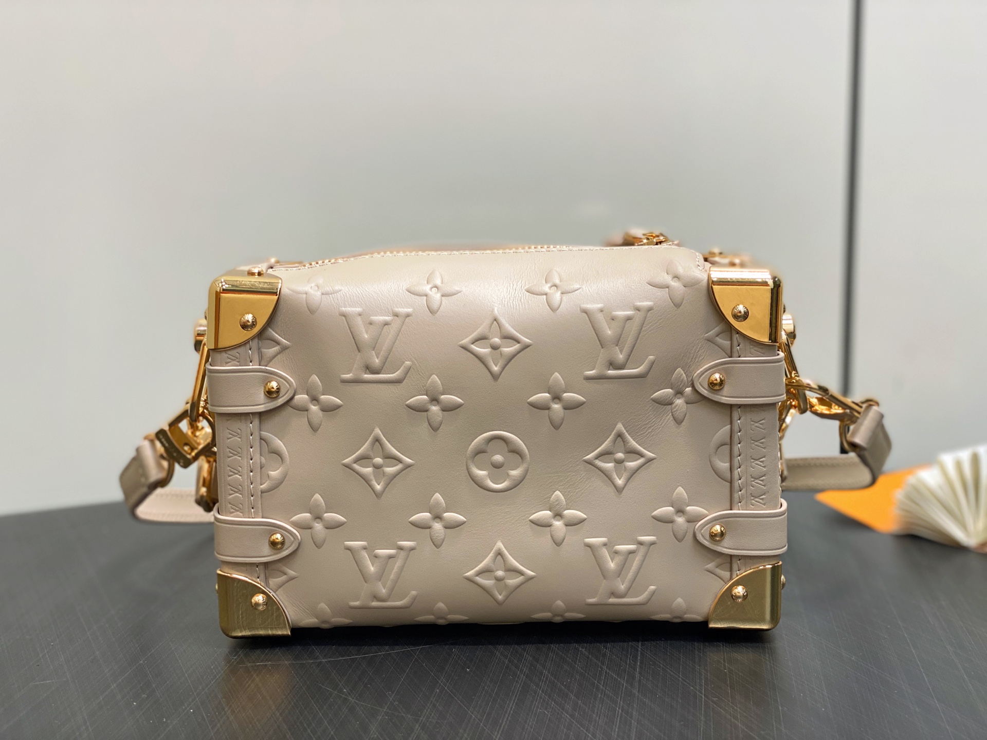 Louis Vuitton Side Trunk Bag (18.0 x 12.5 x 8 CM)