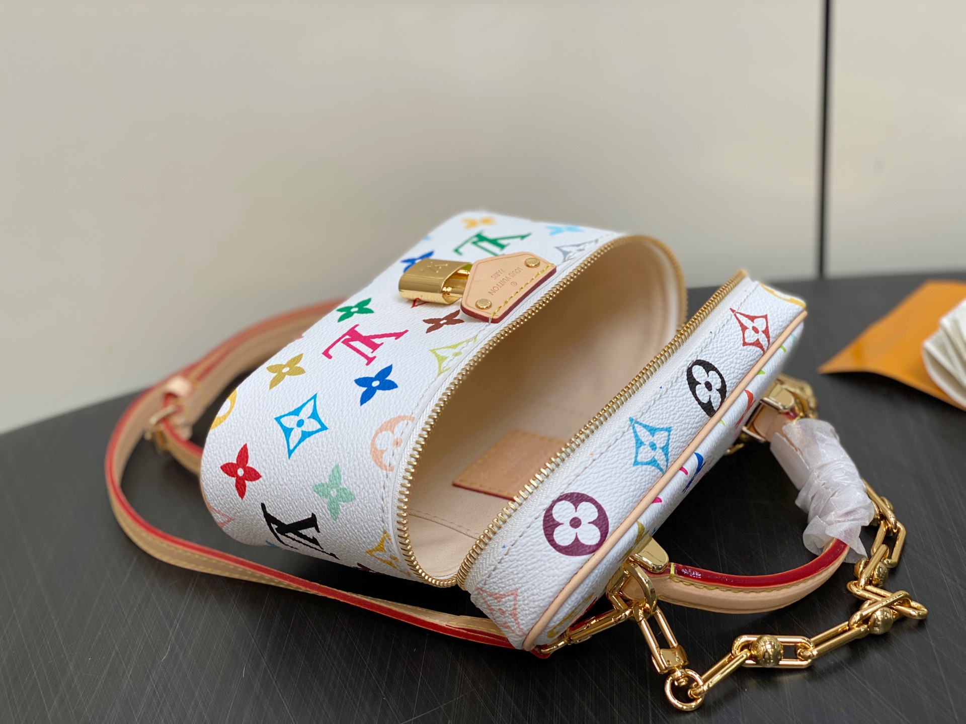 Louis Vuitton X TM Vanity Chain Pouch(11.5 x 6.5 x 19CM)