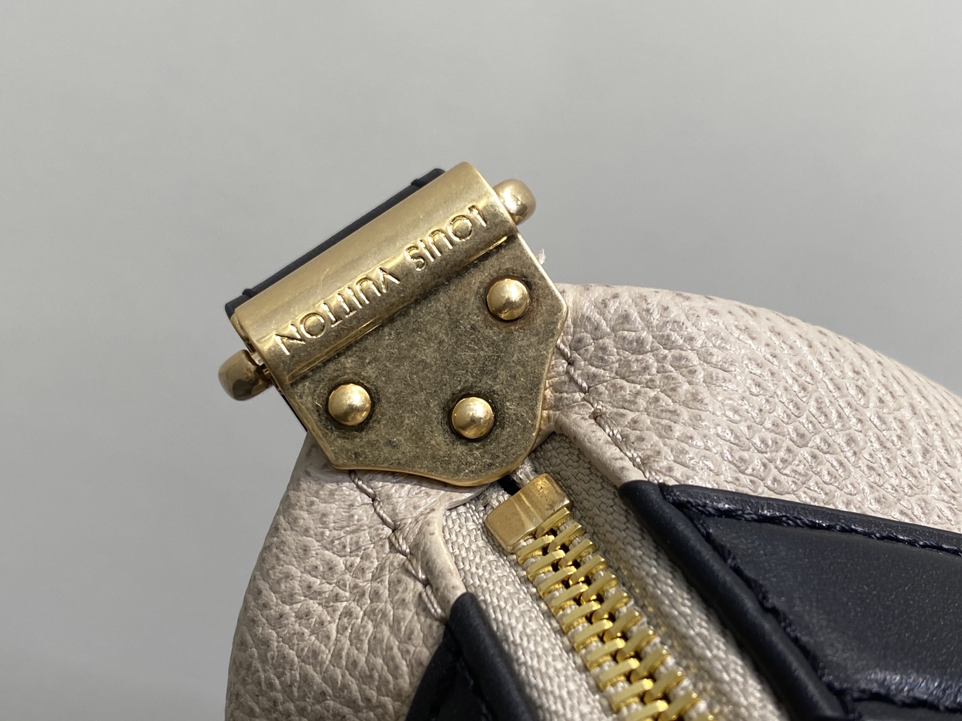 Louis Vuitton Biker Bag (30x12x12CM)