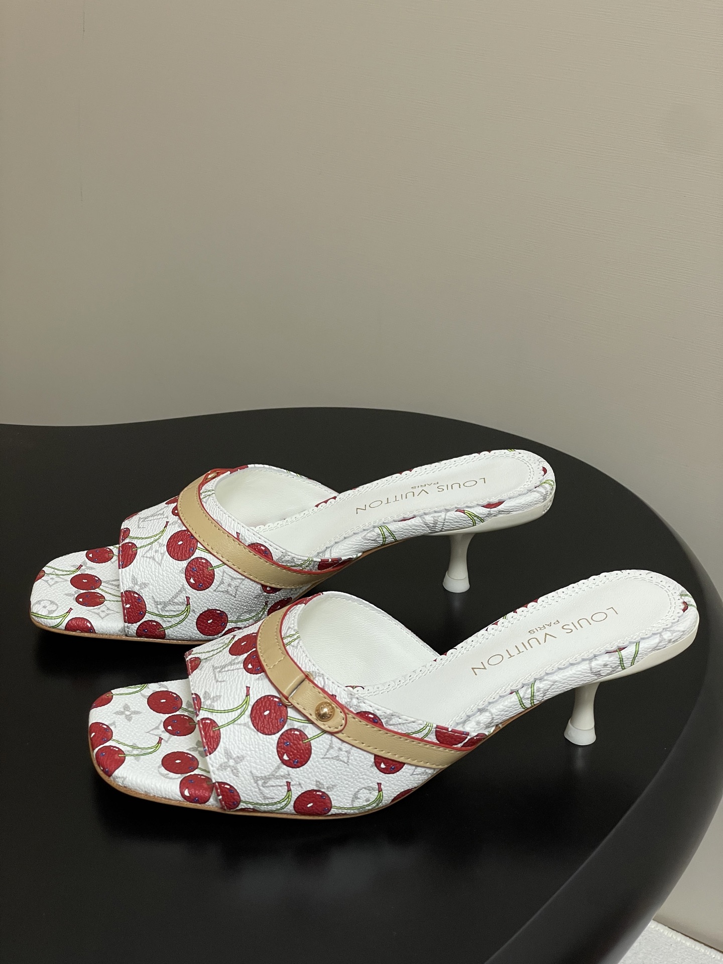 Louis Vuitton X TM Slides(EU35-41)