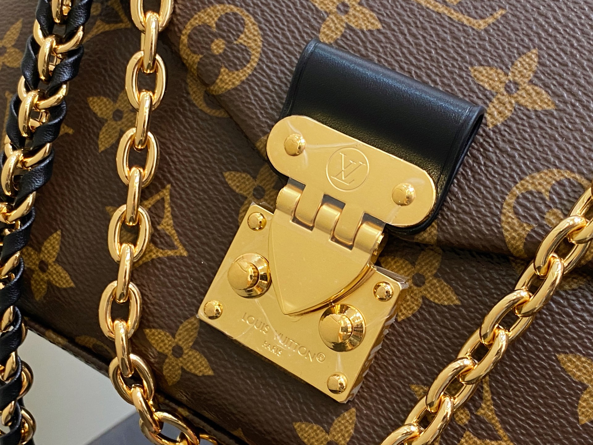 Louis Vuitton Trunkie Bag (27 x 16 x 8CM)
