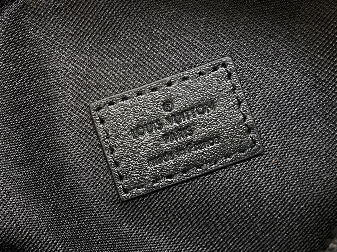 Louis Vuitton Getaway Messenger Bag(18 × 17 × 7.8CM)