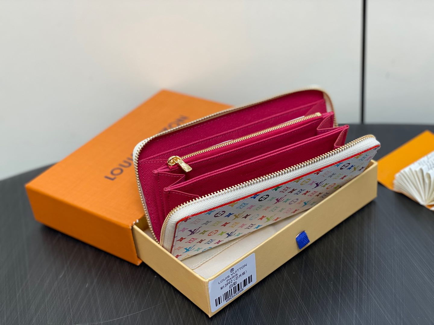 Louis Vuitton ZIPPY Wallet(20*9*2CM)