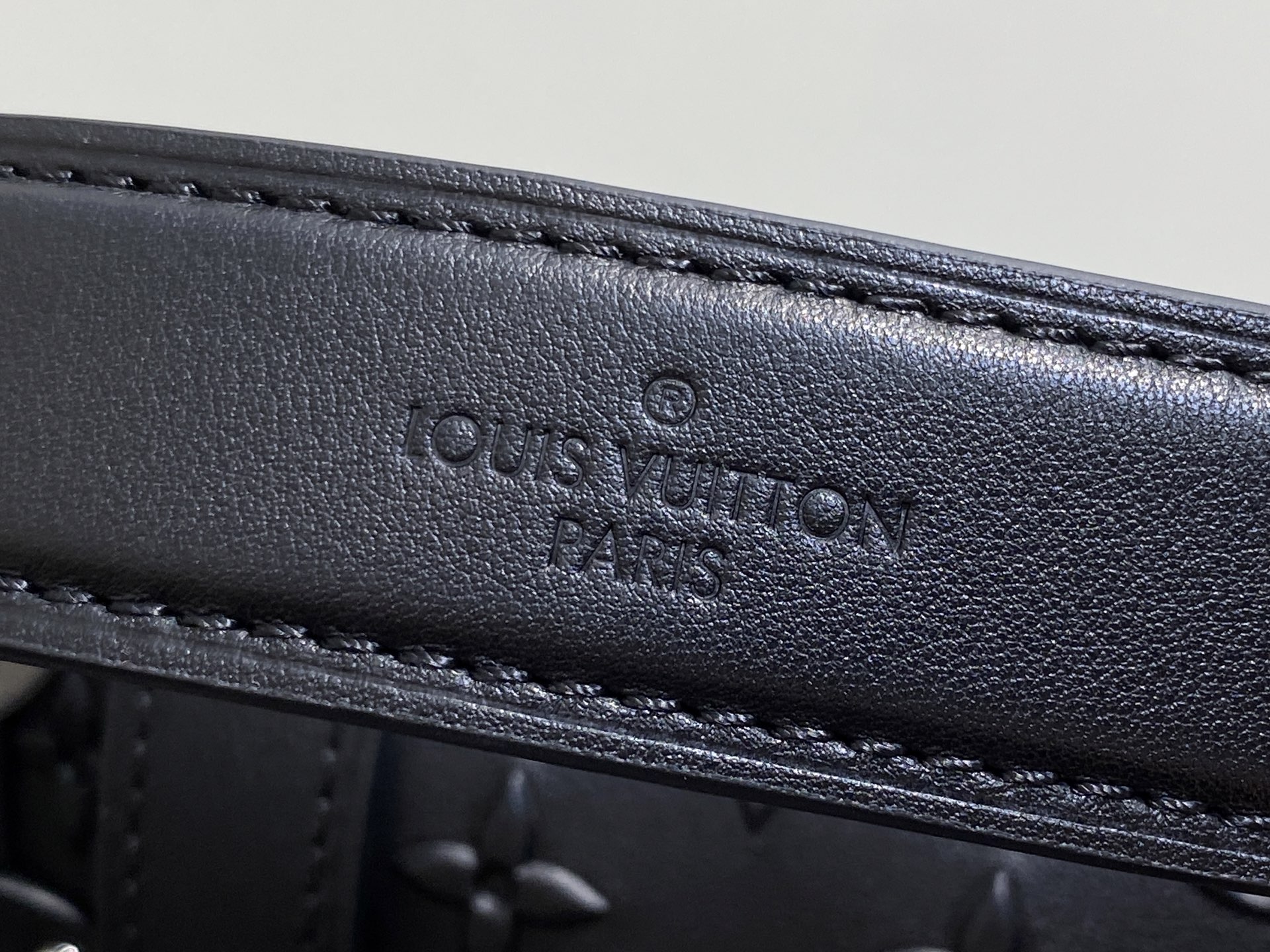 Louis Vuitton Petite Malle  Bag(21 x 14 x 6CM)