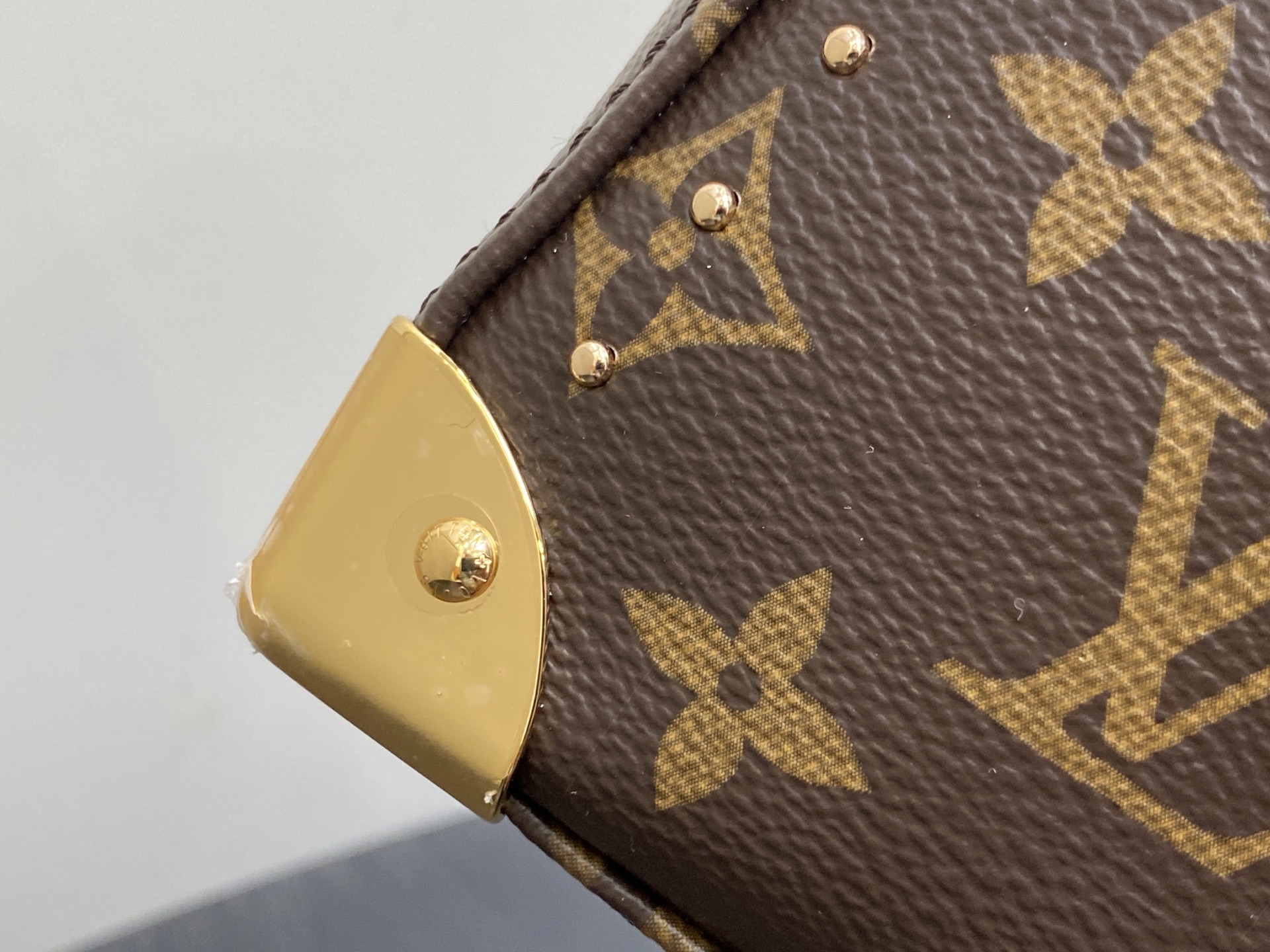 Louis Vuitton Trunkie Bag (27 x 16 x 8CM)