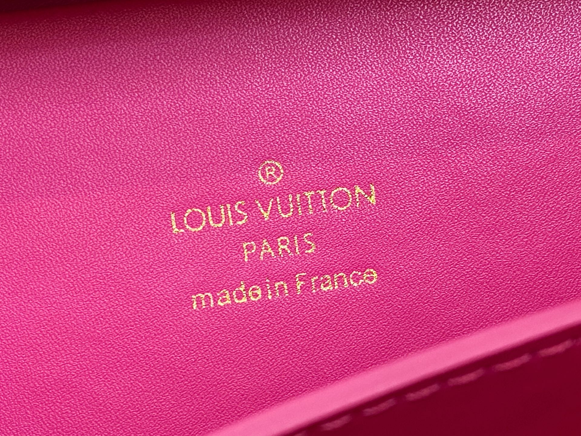 Louis Vuitton x TM Box Bag (22.5x17.5x11CM)