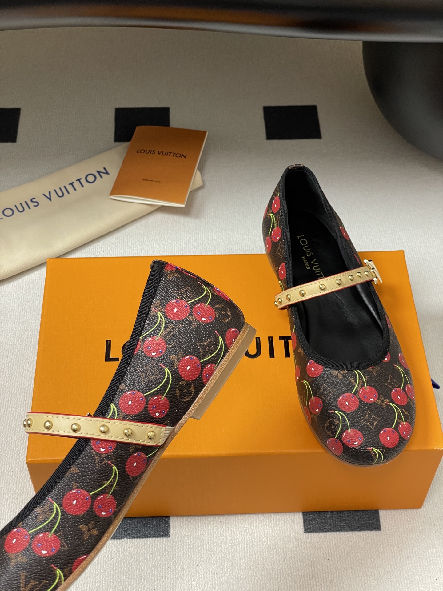 Louis Vuitton Mary Jane Shoes(EU35-41)