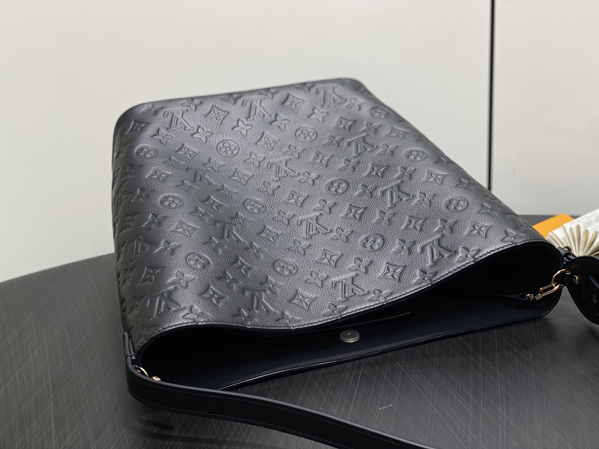 Louis Vuitton All In Bucket(21 x 14 x 6CM)