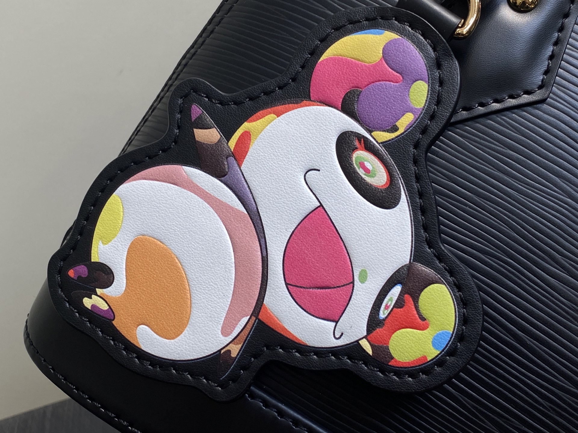 LV Alma BB(23.5 x 17.5 x 11.5CM)