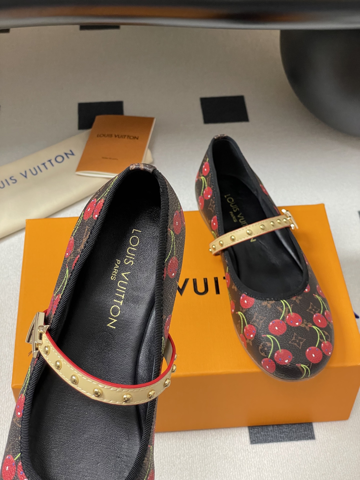 Louis Vuitton Mary Jane Shoes(EU35-41)