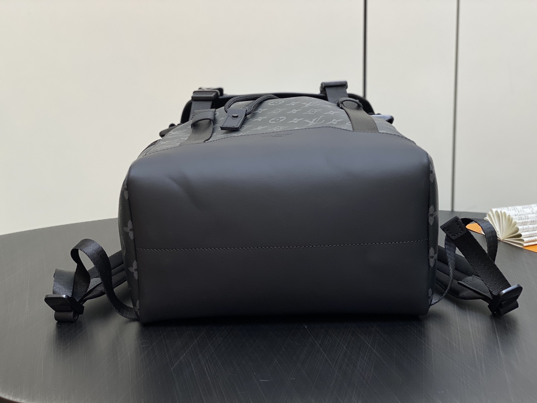 Louis Vuitton GetawayBackpack(29 x 50 x 15CM)