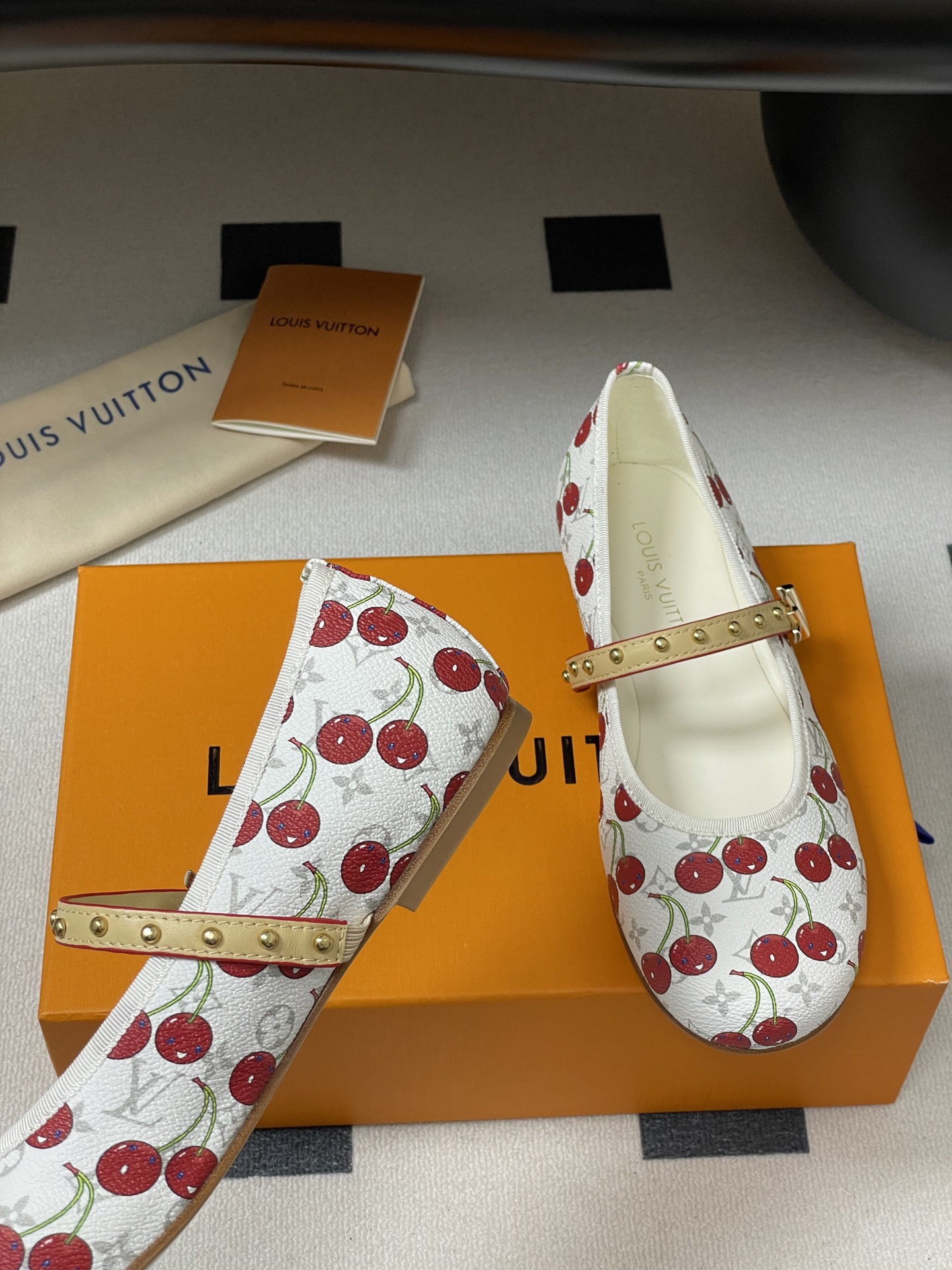 Louis Vuitton Mary Jane Shoes(EU35-41)