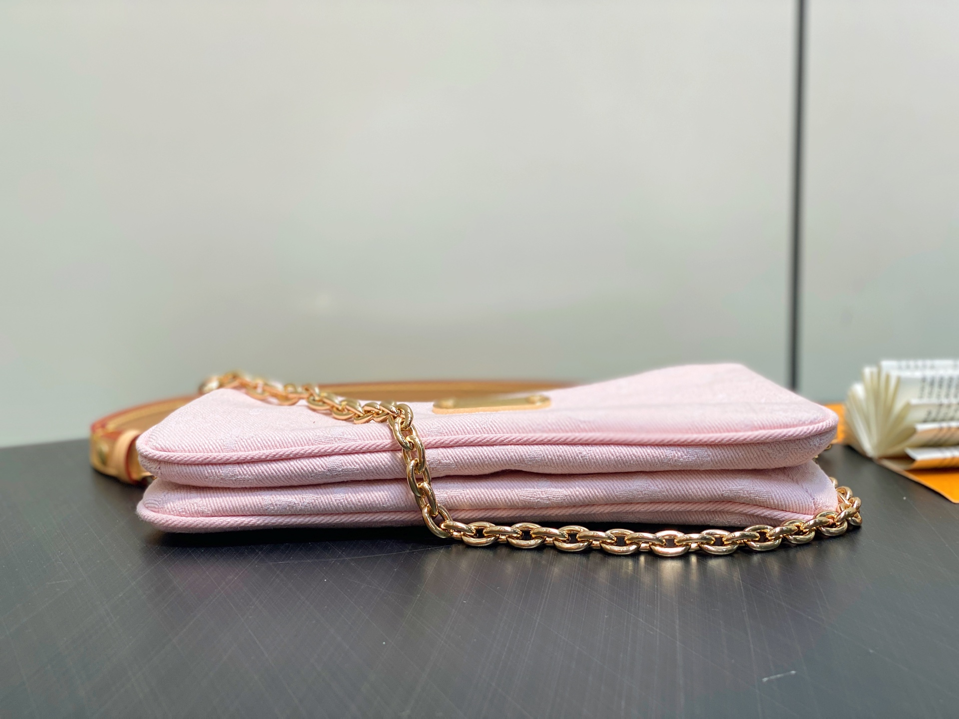 Louis Vuitton Liv Pochette Bag(13.5 x 6.5 x 24.5CM)