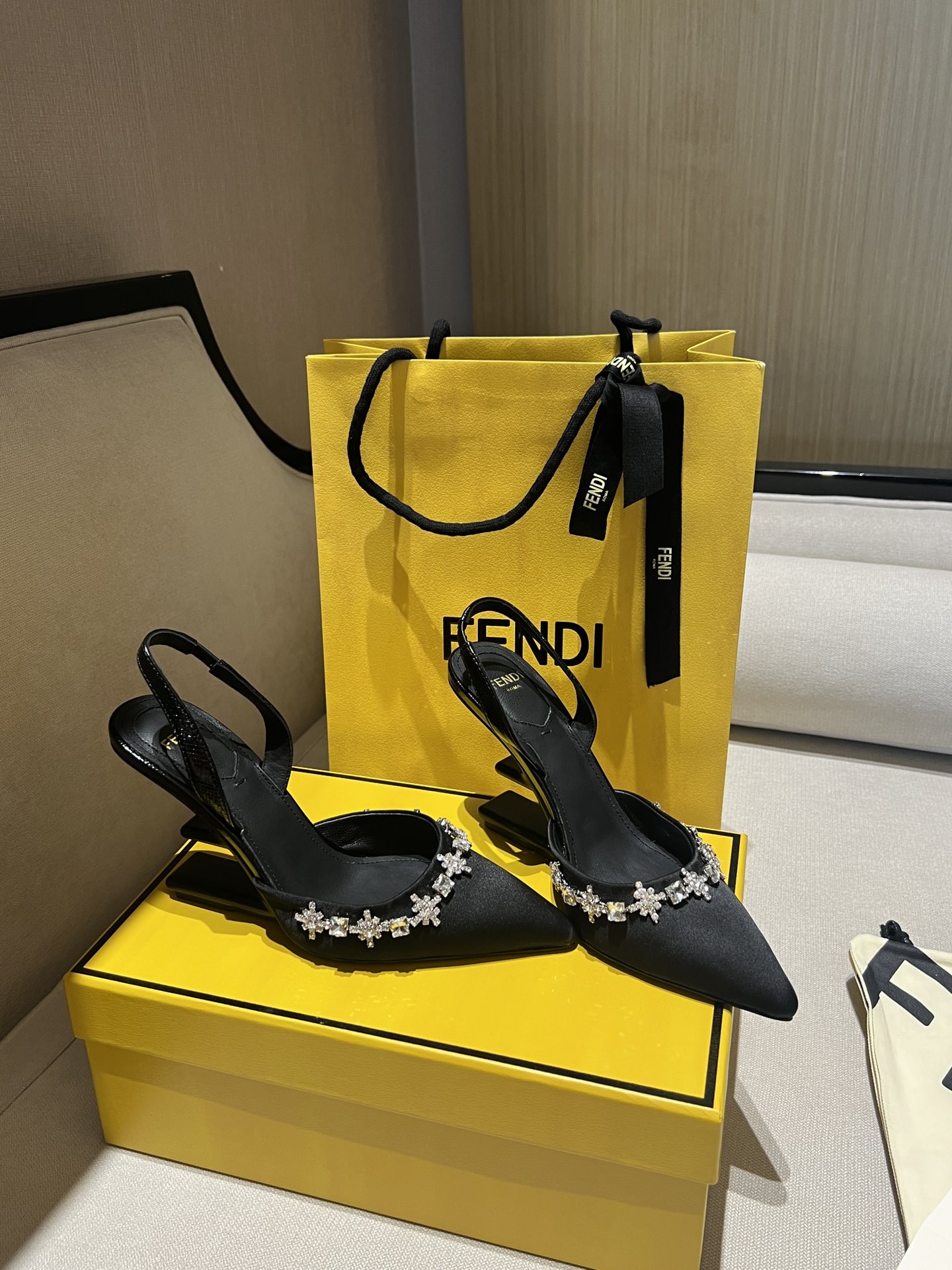 Fendi 2025ss First Heel(EU35-41)