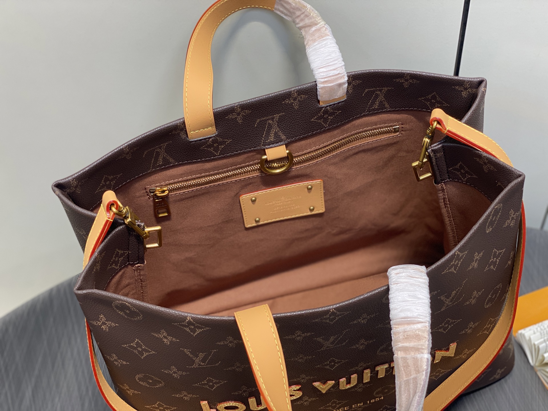Louis Vuitton Shopper Tote(40 × 32 × 16CM)