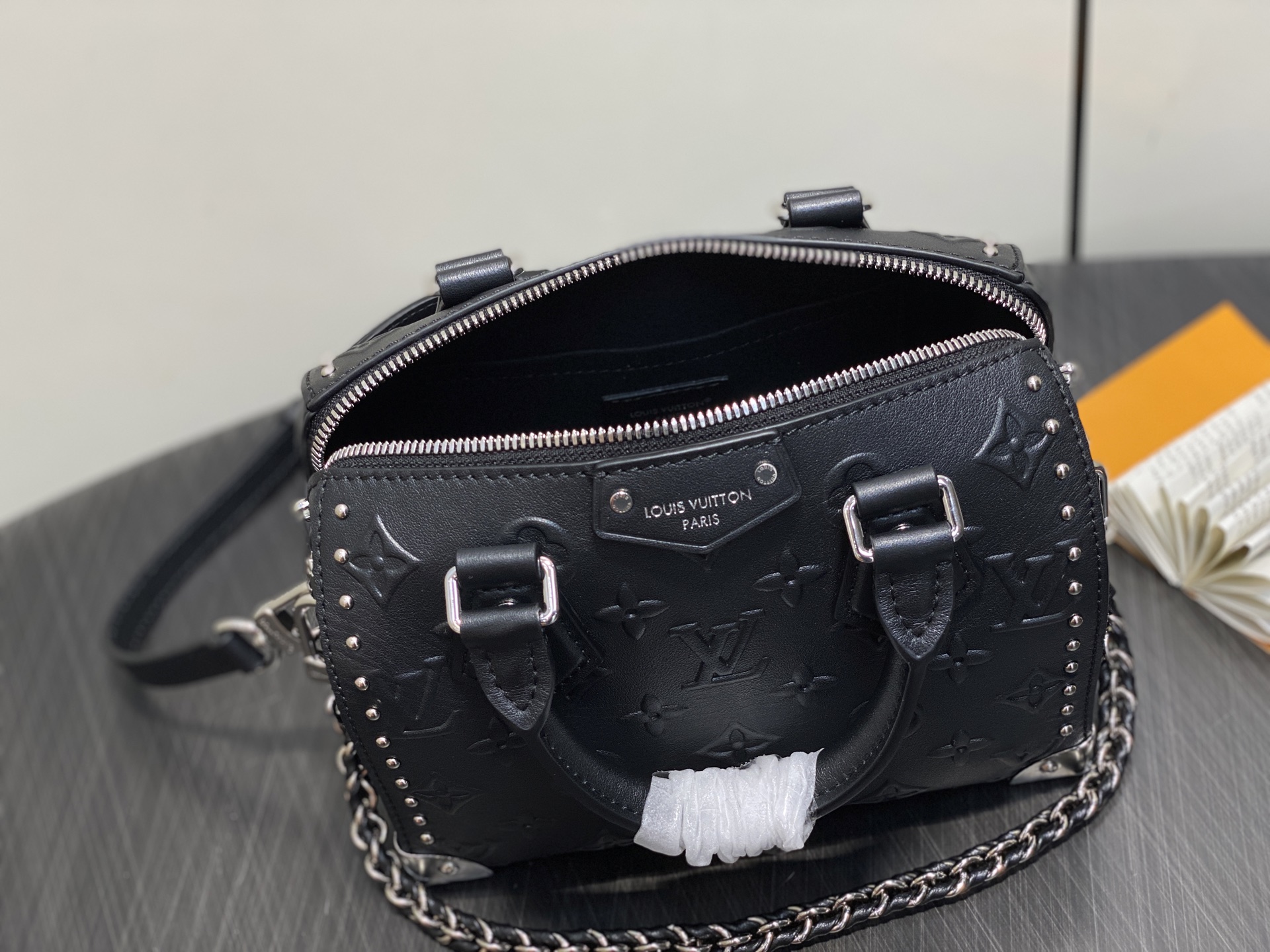 LV Speedy Monogram Bold Speedy 20 Trunk(13.5 x 12 x 20.5CM)