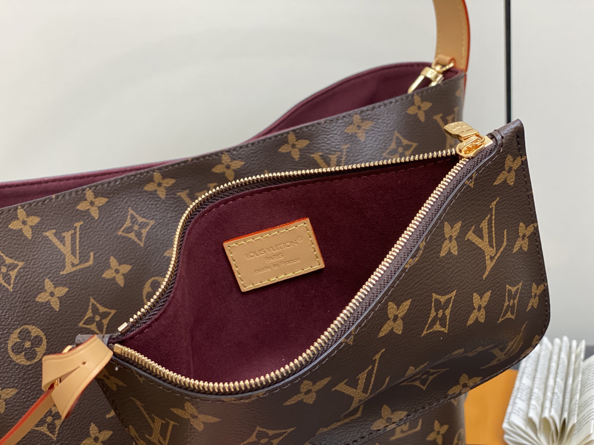 Louis Vuitton All In Bucket31 x 18 x 26CM)