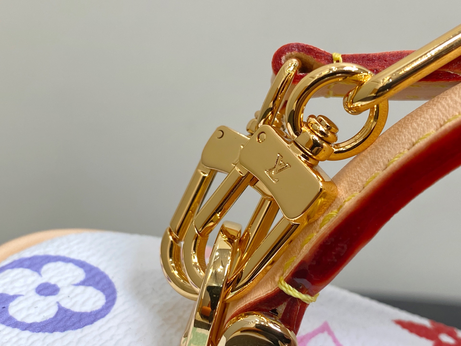 Louis Vuitton X TM Vanity Chain Pouch(11.5 x 6.5 x 19CM)