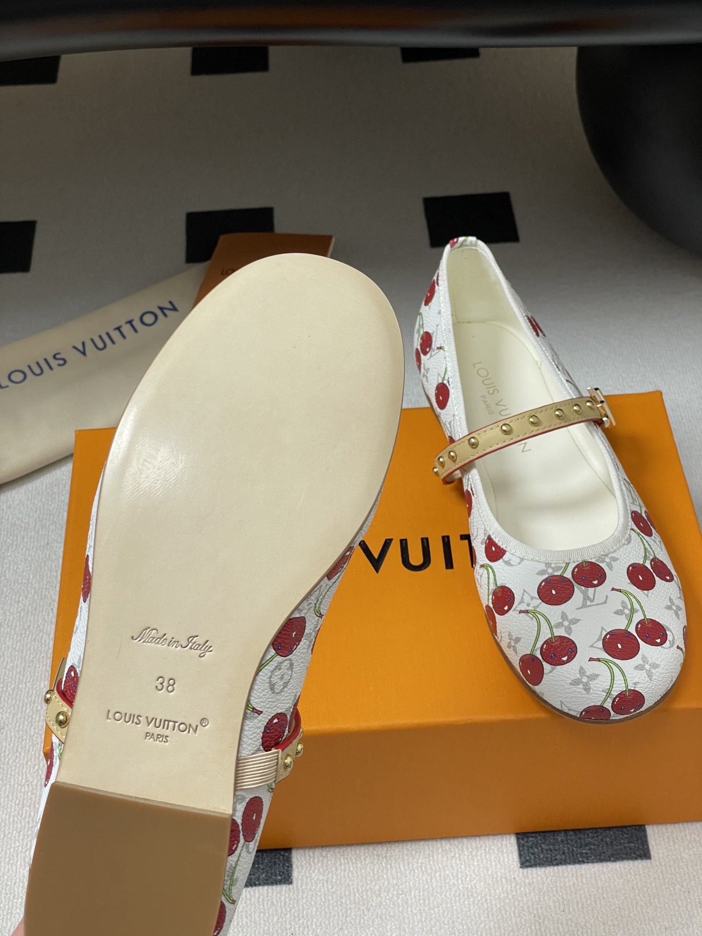 Louis Vuitton Mary Jane Shoes(EU35-41)