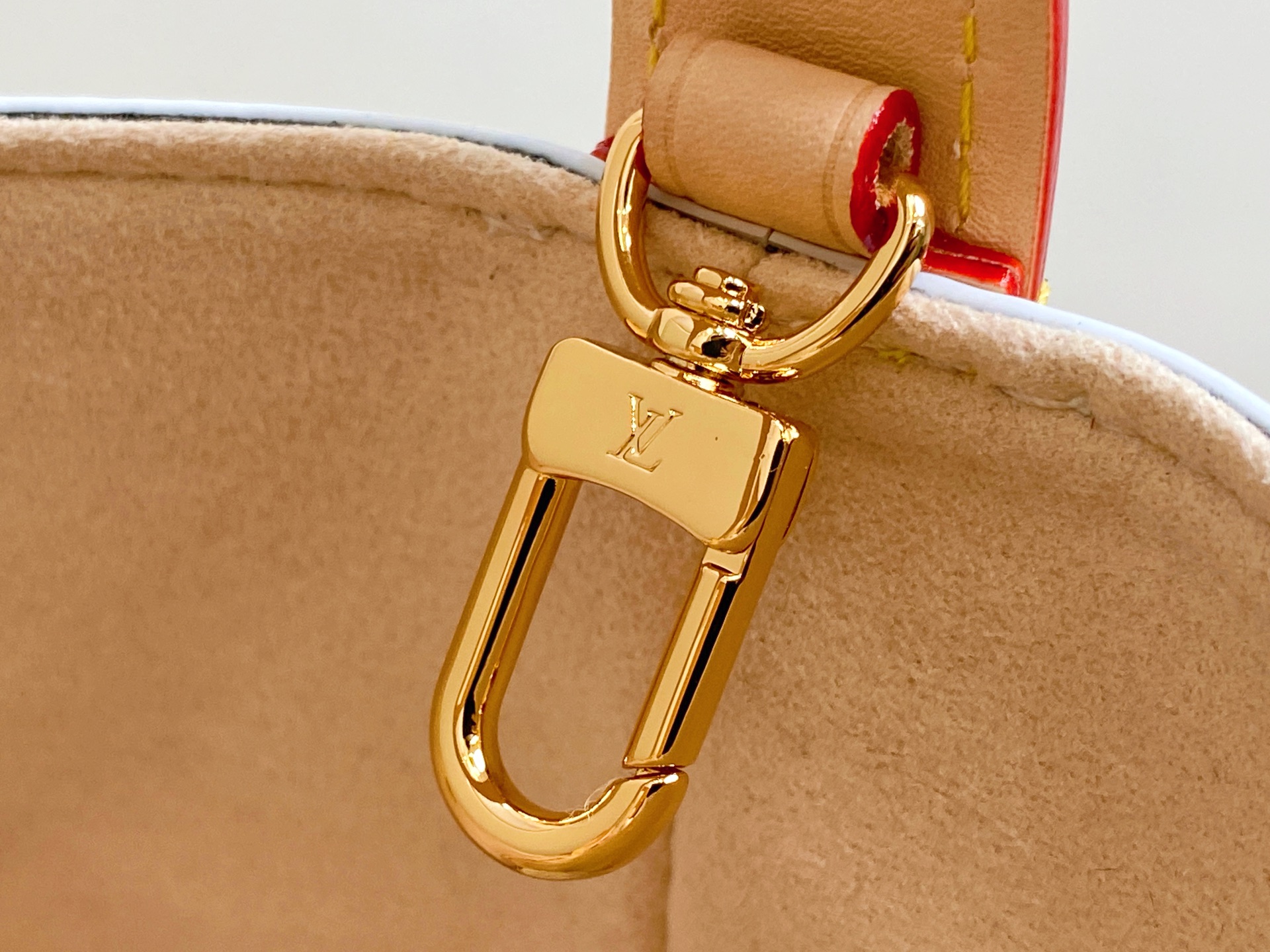 Louis Vuitton All In Bucket(18 x 12 x 16CM)