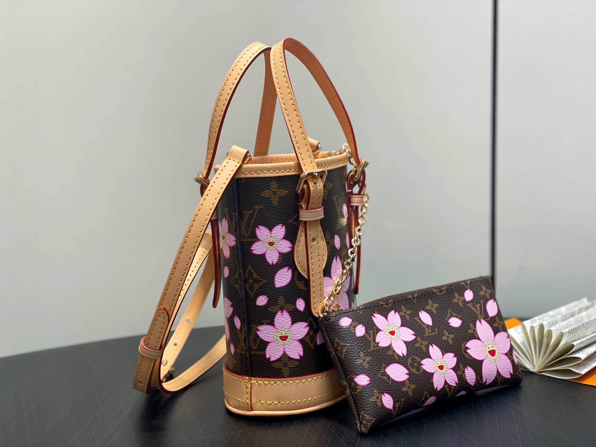 Louis Vuitton XTM Nano Bucket(13x17x9CM)