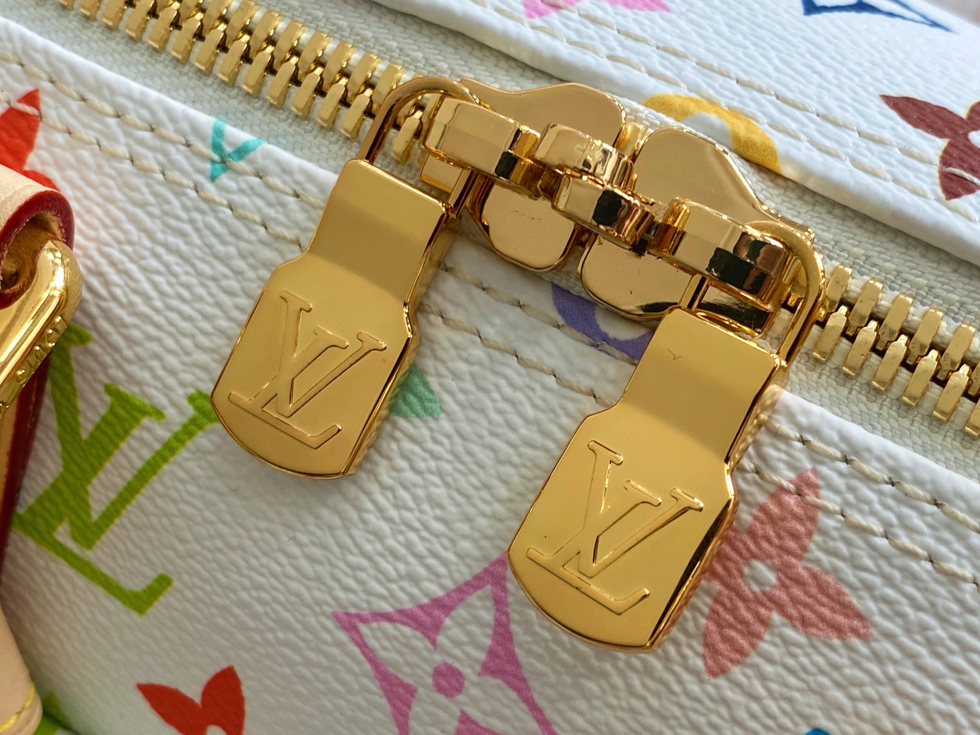 Louis Vuitton Keepall Bandoulière 45 (27 x 20 x 45CM)