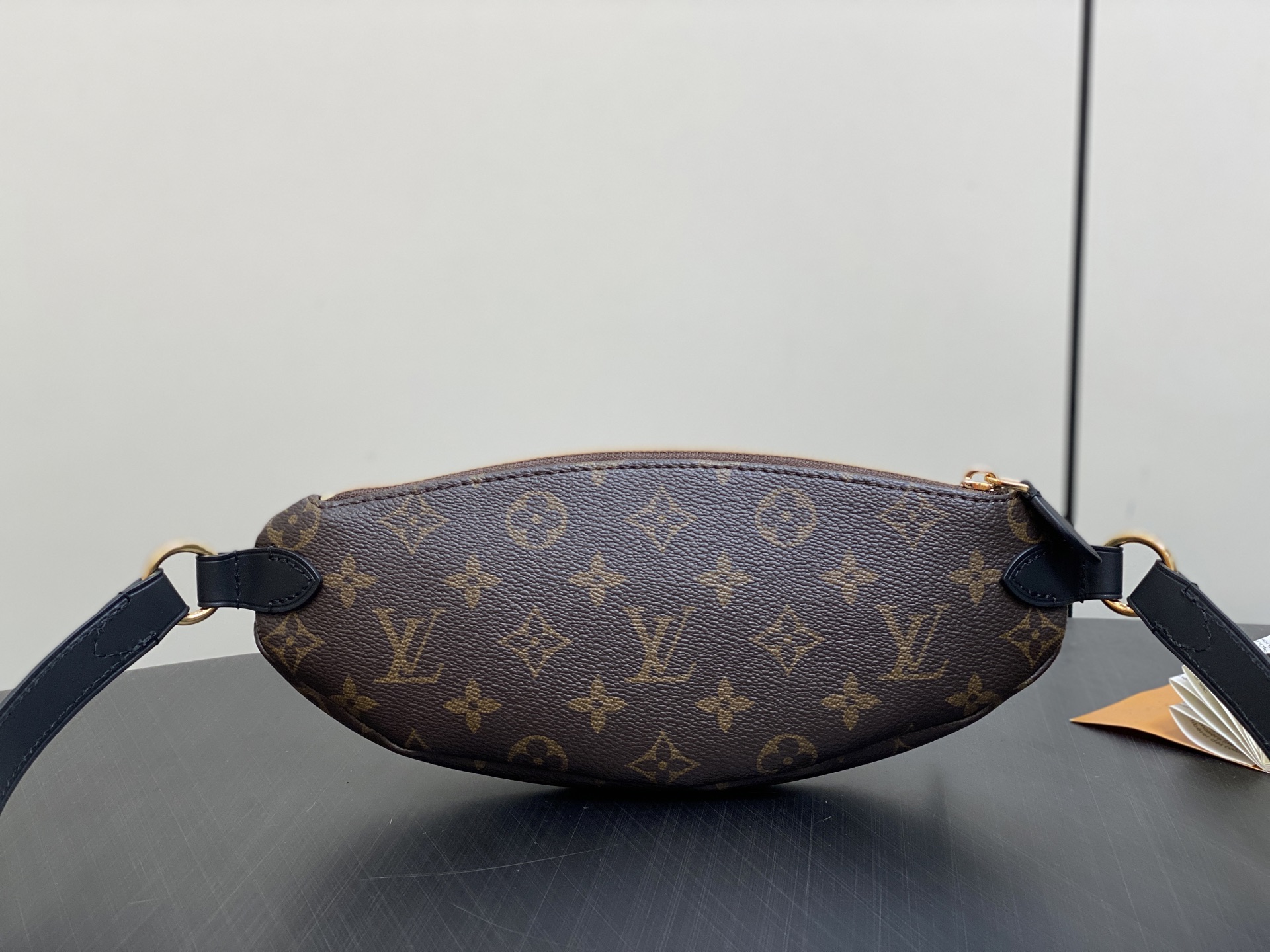 Louis Vuitton Keepit Waist Bag (12 x 6 x 29CM)